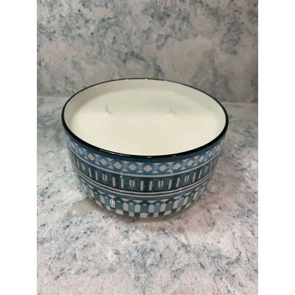 Stoneware Bowl Coconut Candle - Picture 1 of 5